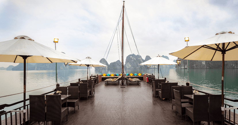 Croisière privée baie d'Halong : luxe, intimité et liberté